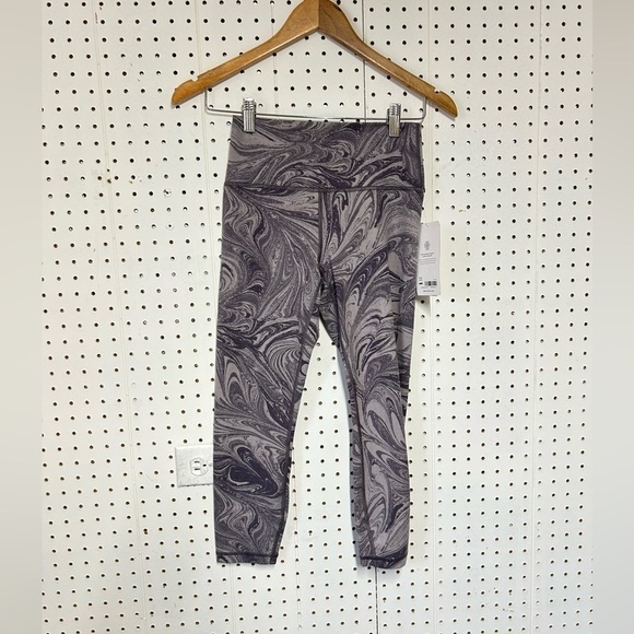 NWT Athleta Transcendent Swirl Patterned Leggings - Picture 3 of 7